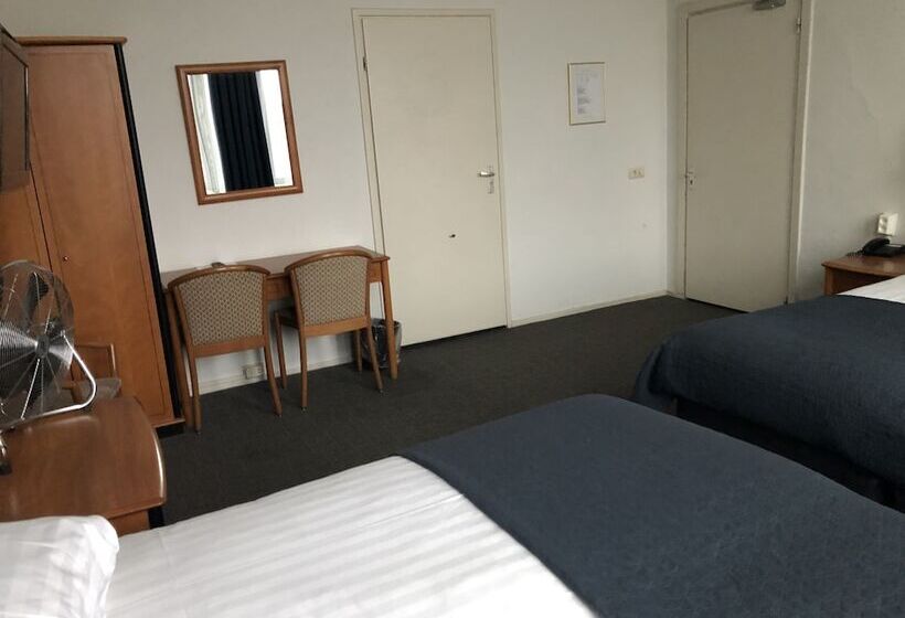 اتاق خانوادگی, Wilhelmina