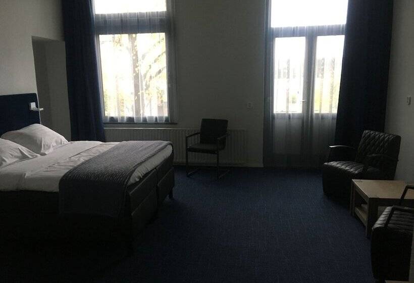 اتاق لوکس, Wilhelmina