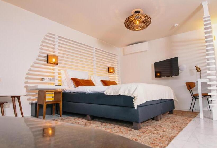 סוויטה, Nobel Hotel Ameland