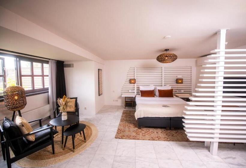 סוויטה, Nobel Hotel Ameland