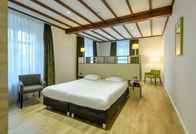 اتاق خانوادگی, Parkhotel Valkenburg