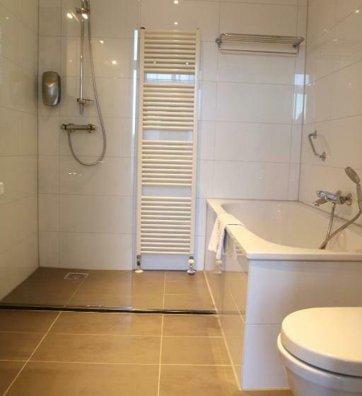 اتاق خانوادگی, Parkhotel Valkenburg