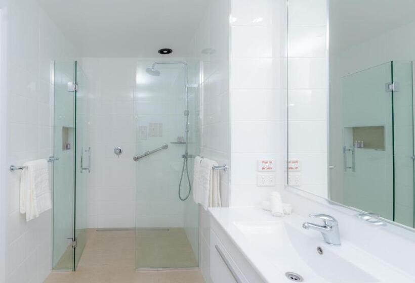 سوییت, South Pacific Resort