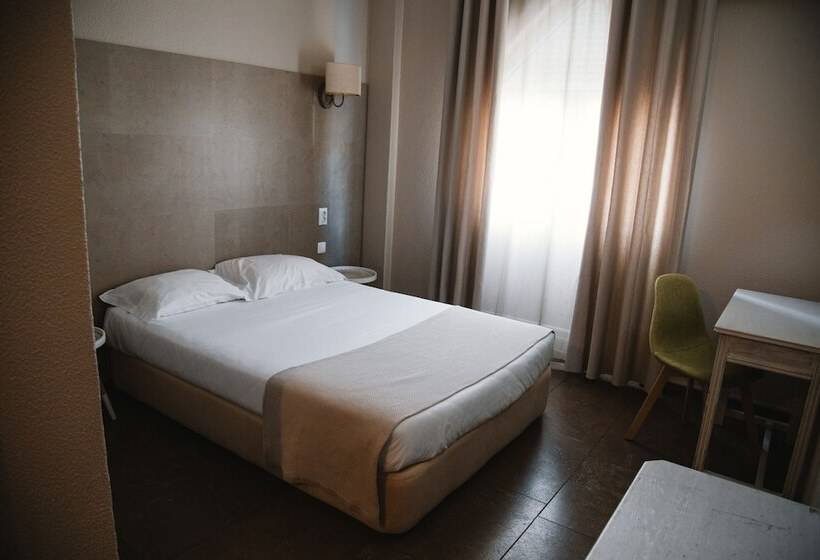 스탠다드 룸, Laitau