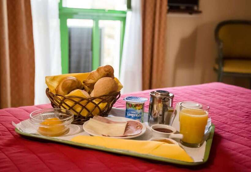 스탠다드 트리플 룸, Laitau