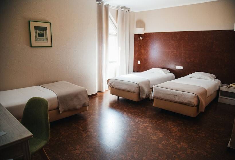 스탠다드 트리플 룸, Laitau