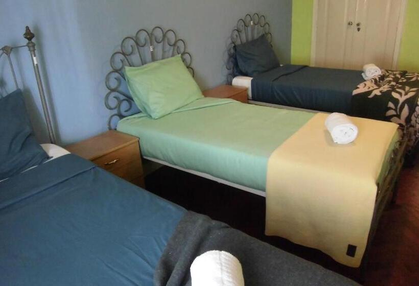 Номер Стандарт Трехместный, Hostel The White Butterfly