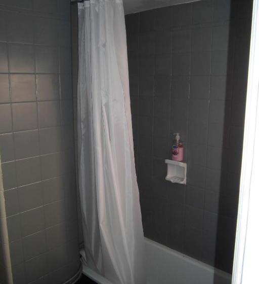 Номер Стандарт Совместная Ванная, Hostel The White Butterfly