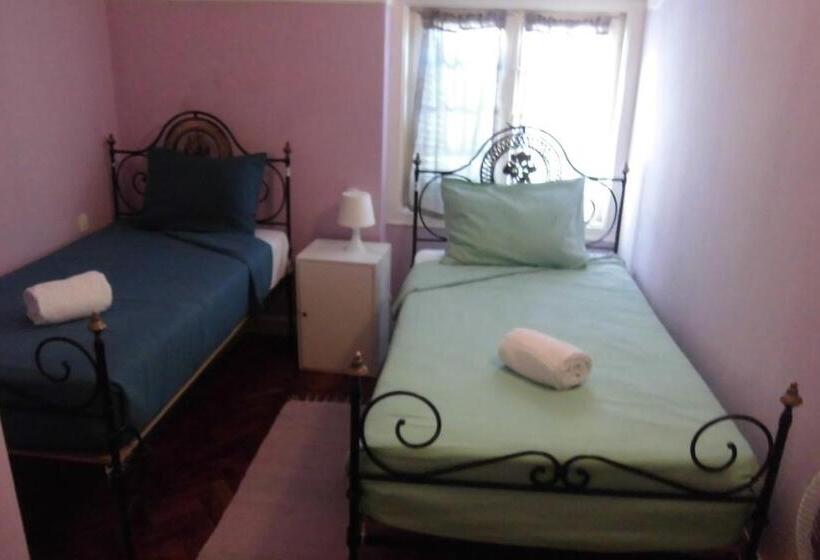 Quarto Estandar Banheiro Compartilhado, Hostel The White Butterfly