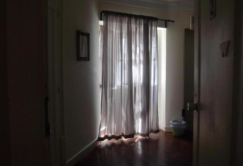 Номер Стандарт Совместная Ванная, Hostel The White Butterfly