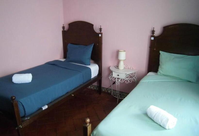 Номер Стандарт Трехместный, Hostel The White Butterfly