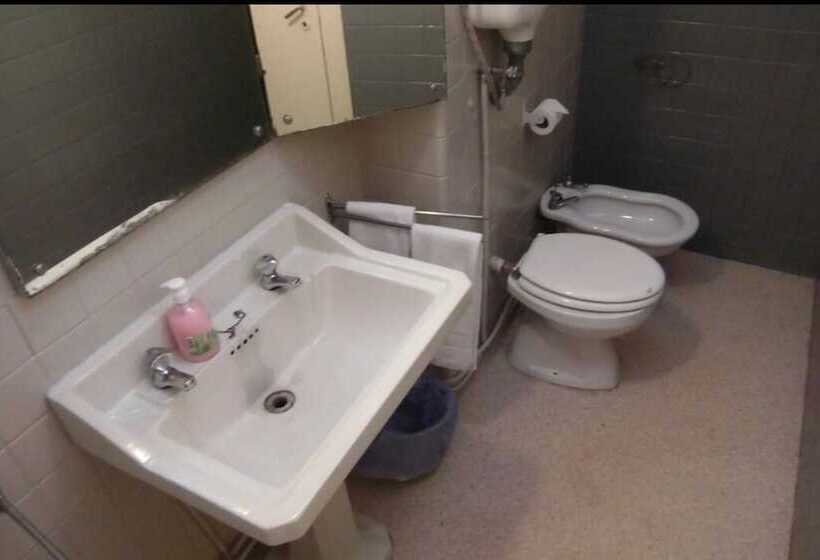 Quarto Triplo Estandar, Hostel The White Butterfly