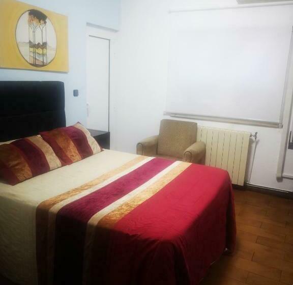 标准间, 4 Estacoes