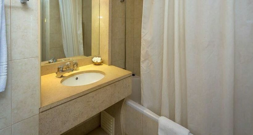 חדר סטנדרט, Atismar