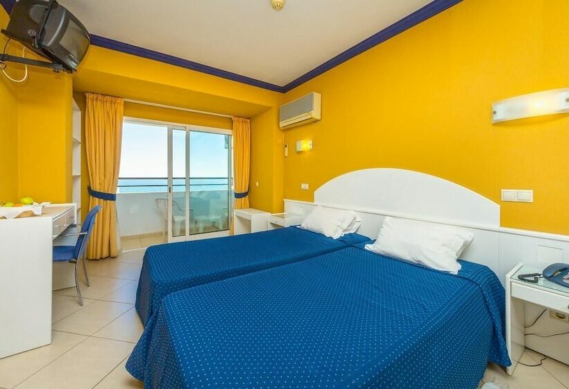 חדר סטנדרט יחיד, Atismar