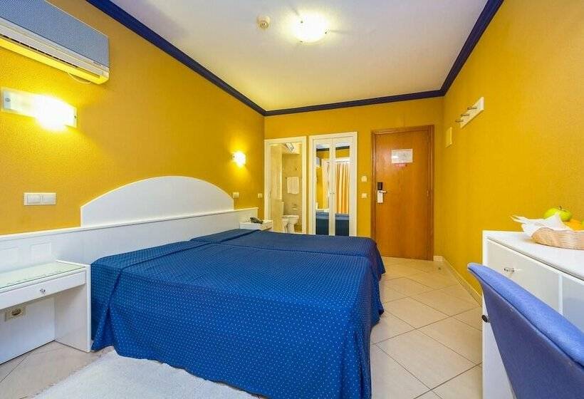 חדר סטנדרט יחיד, Atismar