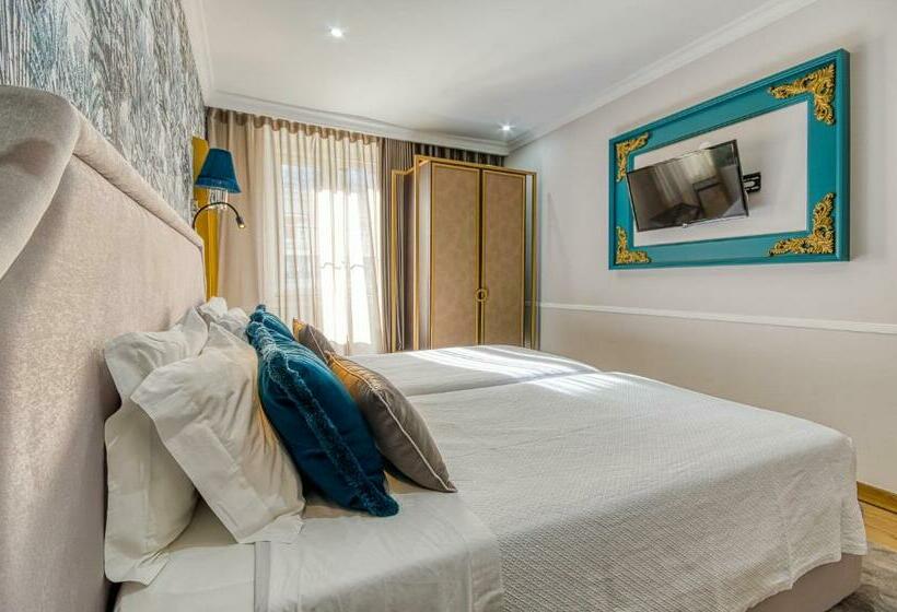 اتاق سوپریور با چشمانداز, Borges Chiado