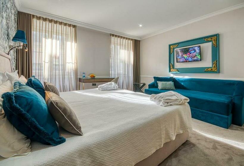 اتاق سوپریور با چشمانداز, Borges Chiado