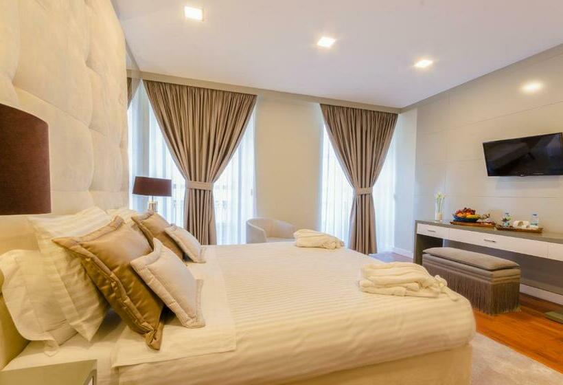 اتاق سوپریور با چشمانداز, Borges Chiado