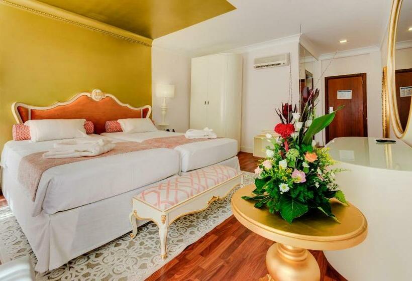 اتاق سوپریور با چشمانداز, Borges Chiado