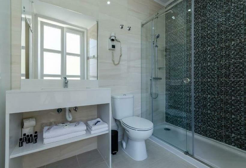 اتاق سوپریور با چشمانداز, Borges Chiado