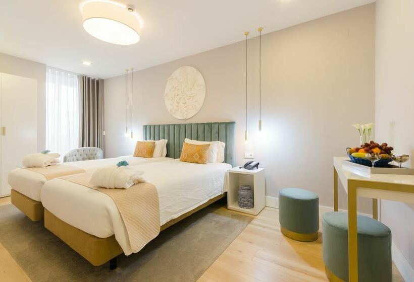 اتاق سوپریور با چشمانداز, Borges Chiado