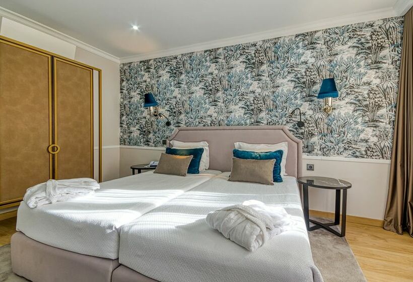 اتاق سوپریور با چشمانداز, Borges Chiado