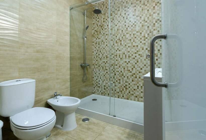 اتاق سوپریور با چشمانداز, Borges Chiado