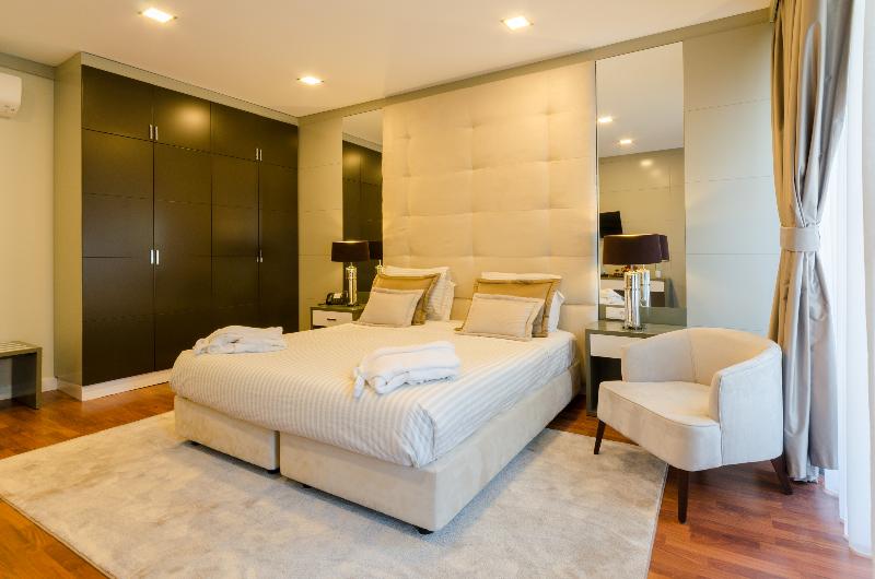 اتاق سوپریور با چشمانداز, Borges Chiado