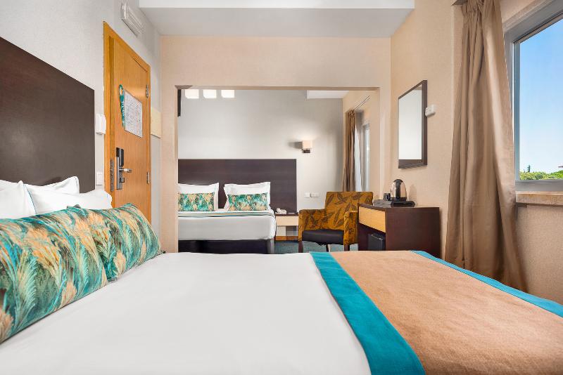 اتاق استاندارد چهار تخته, Dah  Dom Afonso Henriques