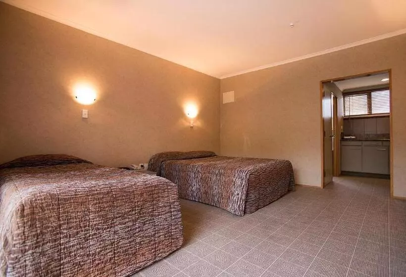 Economy Studio, Distinction Coachman Hotel, Palmerston North