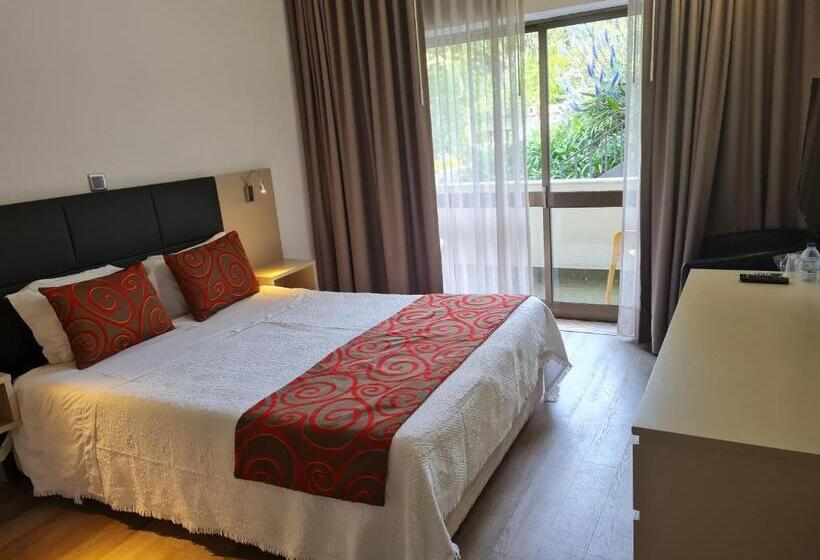 Номер Deluxe, Eden