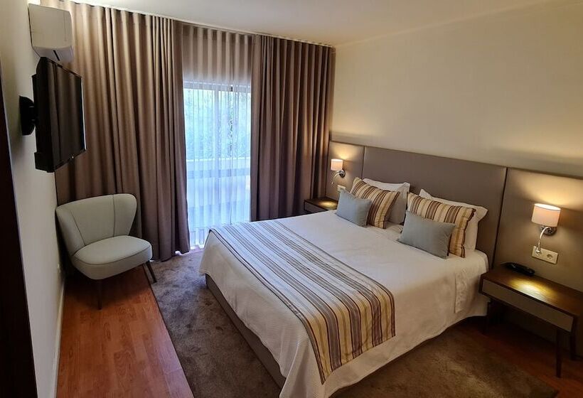 Номер Deluxe, Eden