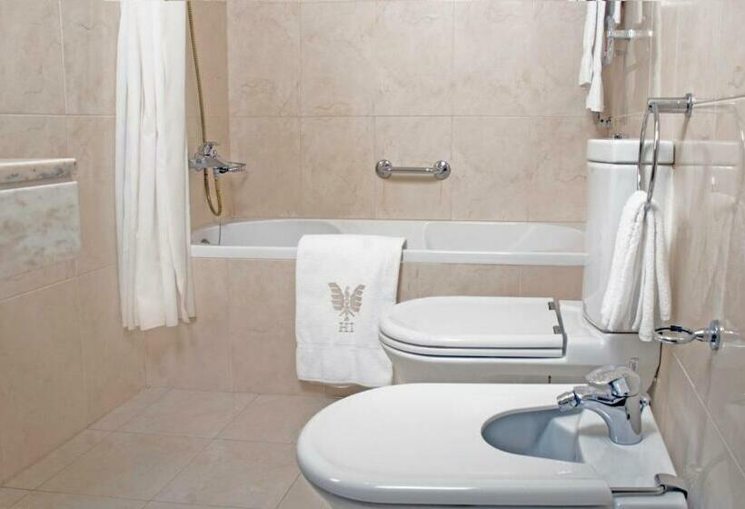 غرفة عائلية, Imperial