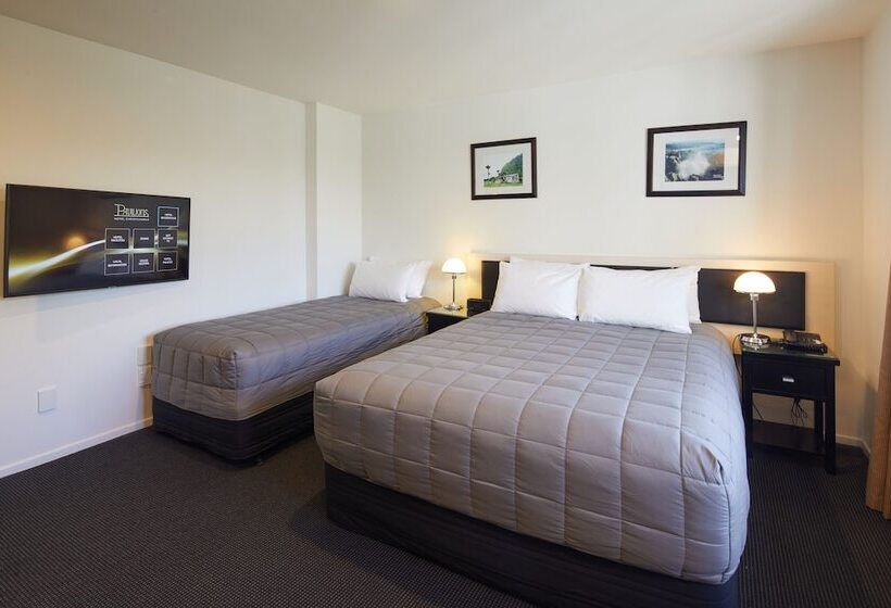 חדר סטודיו סטנדרד, Pavilions