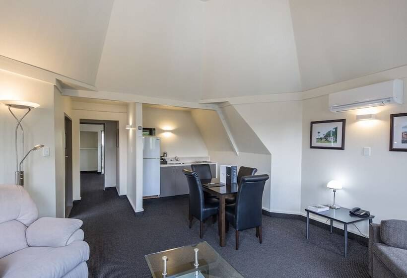 סוויטה, Pavilions