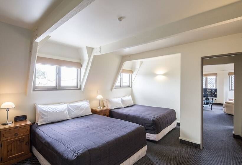 סוויטה, Pavilions