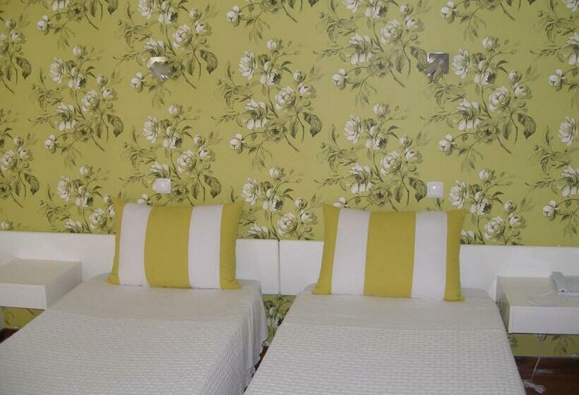 标准间, Praia Dourada