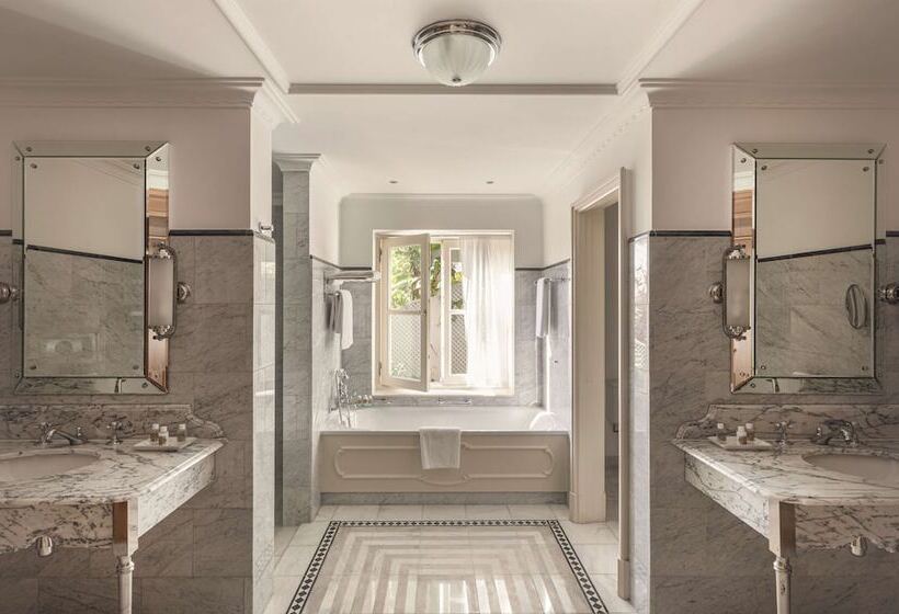 Люкс Повышенной Комфортности, Reid S Palace, A Belmond Hotel, Madeira