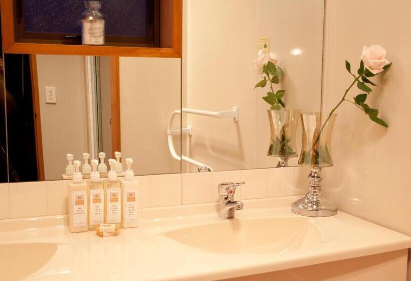 Standard Studio King Bed