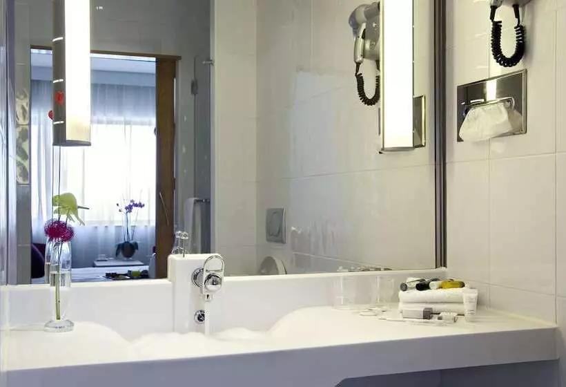 اتاق اجرایی با چشم‌انداز دریا, Novotel Porto Gaia