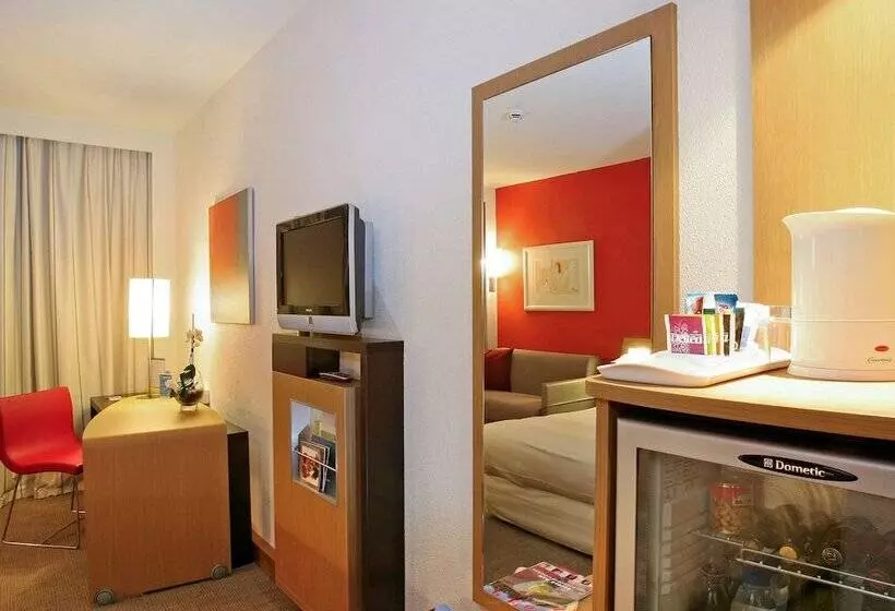 اتاق اجرایی با چشم‌انداز دریا, Novotel Porto Gaia