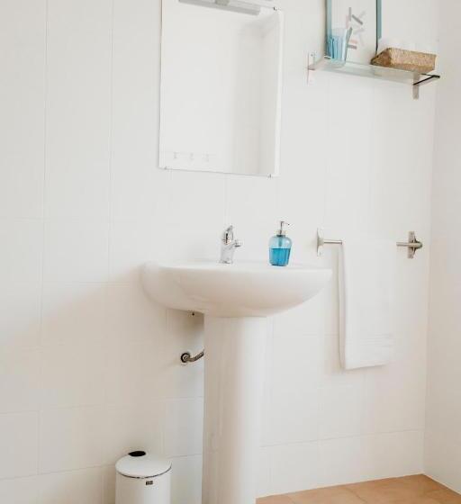 اتاق استاندارد سه نفره, Residencial Avenida