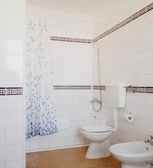 Triple Room Sea View, Residencial Avenida