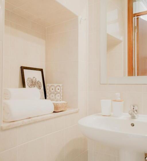 اتاق استاندارد سه تخته با بالکن, Residencial Avenida