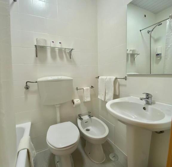 اتاق استاندارد یک نفره, Paradouro