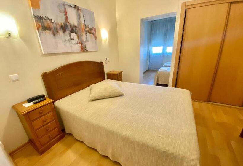 اتاق استاندارد سه نفره, Paradouro