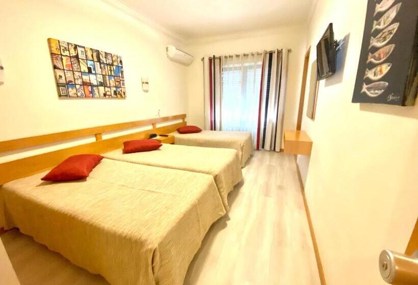 اتاق استاندارد سه نفره, Paradouro