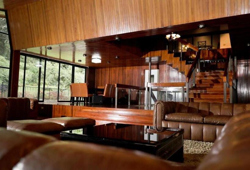 جناح تنفيذي مع إطلالات, Bambito By Faranda Boutique, A Member Of Radisson Individuals