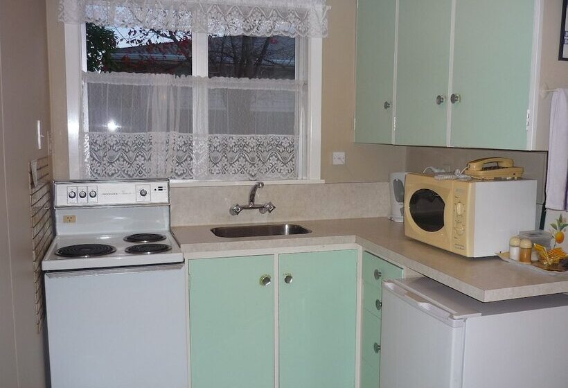 شقة غرفتين, Spanish Lady Motel